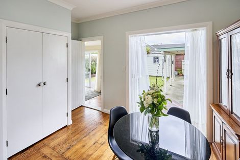 Photo of property in 19 Norton Park Avenue, Fairfield, Lower Hutt, 5011