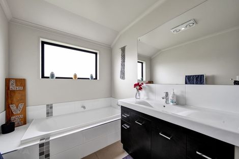 Photo of property in 476 Turuturu Road, Hawera, 4674