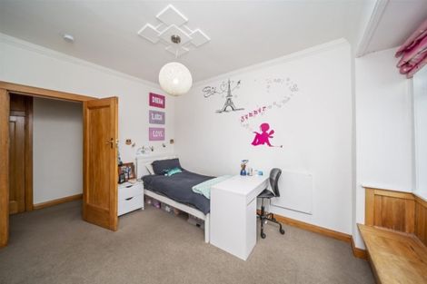 Photo of property in 4 Grant Vc Street, Hawera, 4610