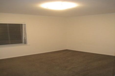 Photo of property in 25 Universal Drive, Henderson, Auckland, 0610
