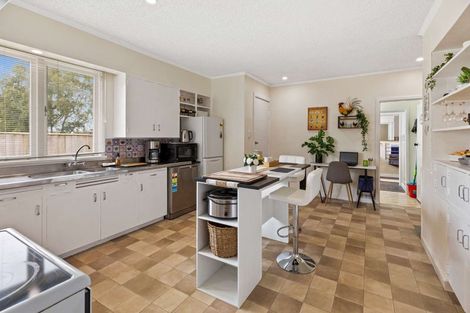 Photo of property in 2 Dunallen Avenue, Marton, 4710