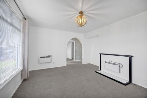 Photo of property in 279 South Road, Hawera, 4610