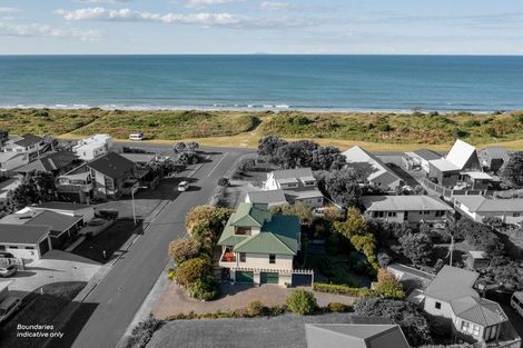 Photo of property in 2 Elizabeth Street, Ohope, 3121