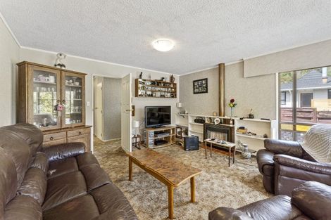 Photo of property in 11 Amber Grove, Birchville, Upper Hutt, 5018