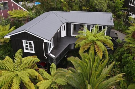 Photo of property in 76 Wyndham Road, Pinehaven, Upper Hutt, 5019