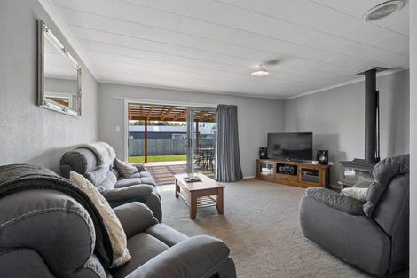 Photo of property in 37 Stanway Road, Halcombe, Feilding, 4779