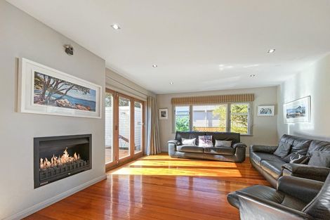 Photo of property in 12 Hector Street, Seatoun, Wellington, 6022