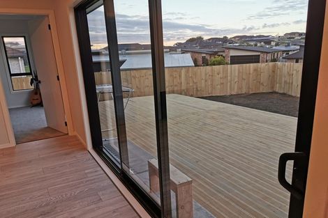 Photo of property in 19 Drower Glen, Flagstaff, Hamilton, 3210