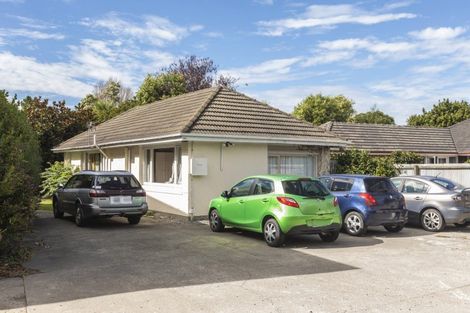Photo of property in 16 Barlow Street, Ilam, Christchurch, 8041