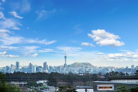 Photo of property in 65 Forrest Hill Road, Milford, Auckland, 0620