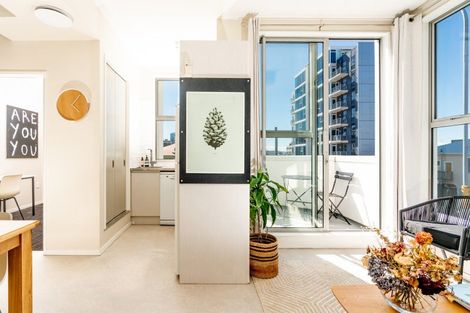 Photo of property in 31 Karo Drive, Te Aro, Wellington, 6011