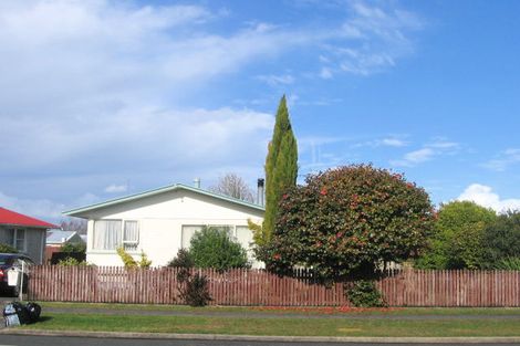 Photo of property in 89 Collins Road, Melville, Hamilton, 3206