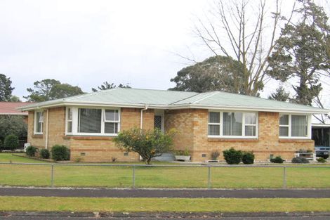 Photo of property in 1 Keitha Place, Glenview, Hamilton, 3206