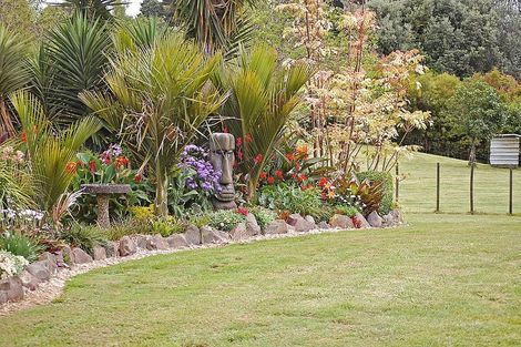 Photo of property in 1104 Oneriri Road, Kaiwaka, 0573