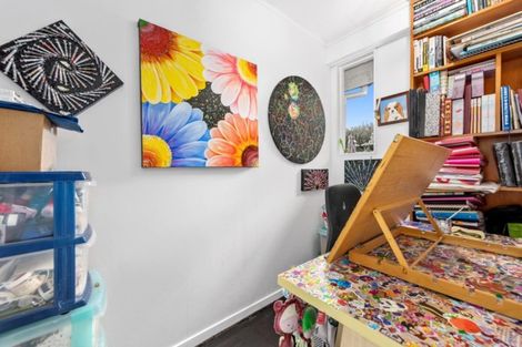 Photo of property in 5 Parera Grove, Heretaunga, Upper Hutt, 5018