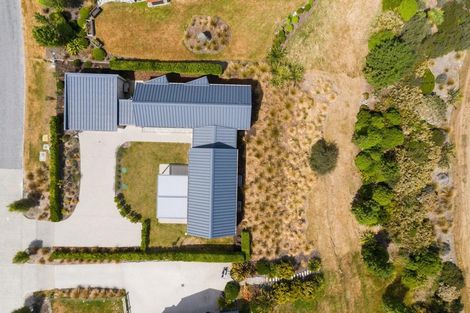 Photo of property in 28 Mckellar Drive, Jacks Point, Queenstown, 9371