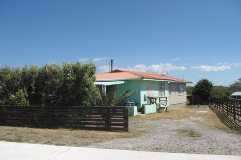 Photo of property in 446 Pukehina Parade, Pukehina, Te Puke, 3189