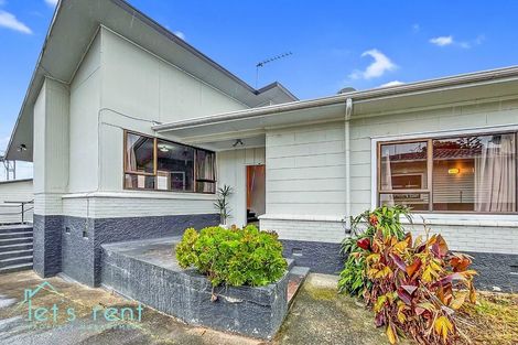 Photo of property in 52 Rosella Road, Mangere East, Auckland, 2024