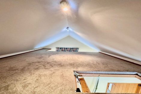 Photo of property in 2/20 Coroglen Avenue, Birkenhead, Auckland, 0626