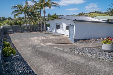 Photo of property in 28 Berghan Road, Coopers Beach, 0420