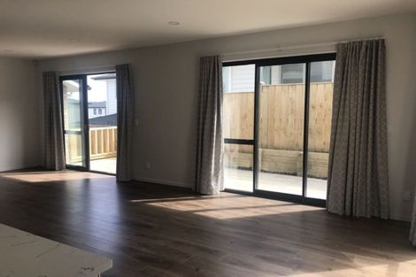 Photo of property in 58 Cirrus Way, Ranui, Auckland, 0612