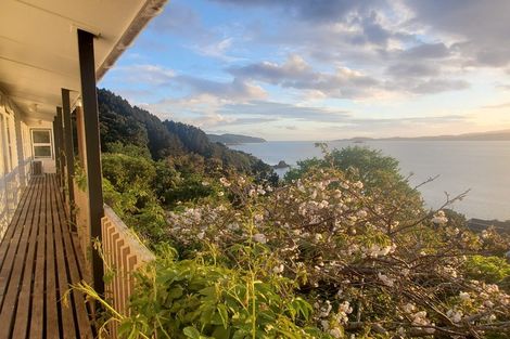 Photo of property in 39a Waitohu Road, York Bay, Lower Hutt, 5013
