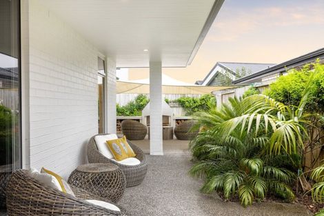 Photo of property in 5 Hanlow Place, Pyes Pa, Tauranga, 3112