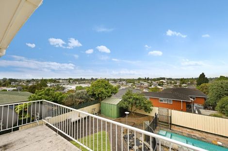 Photo of property in 16 Resthill Crescent, Glenview, Hamilton, 3206