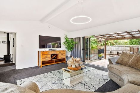 Photo of property in 16 Sierra Avenue, Te Kamo, Whangarei, 0112