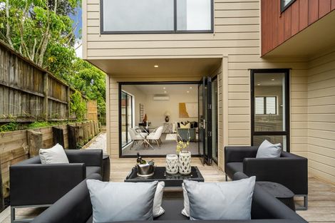 Photo of property in 6d Pax Avenue, Forrest Hill, Auckland, 0620