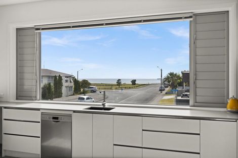 Photo of property in 190d Charles Street, Westshore, Napier, 4110
