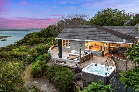 Photo of property in 596 Leigh Road, Whangateau, Warkworth, 0985