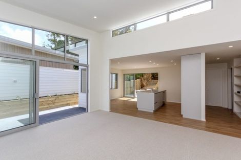 Photo of property in 4 Mackillop Way, Brooklands, New Plymouth, 4310