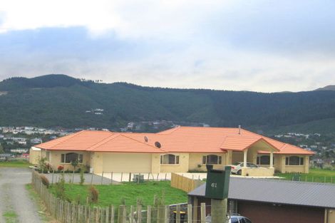 Photo of property in 61 Bing Lucas Drive, Tawa, Wellington, 5028