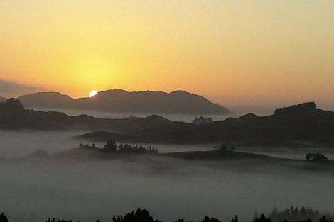 Photo of property in 492 Wairere Road, Paparoa, 0571