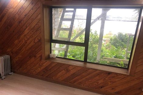 Photo of property in 19 Ferry Parade, Herald Island, Auckland, 0618