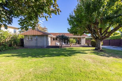 Photo of property in 6 Walden Place, Bryndwr, Christchurch, 8053