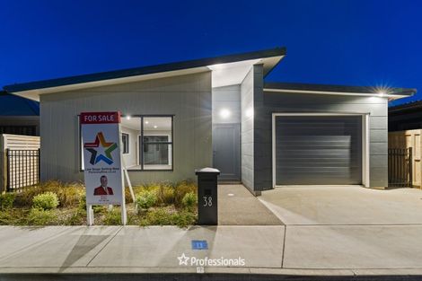 Photo of property in 38 Harry Martin Lane, Wainuiomata, Lower Hutt, 5014