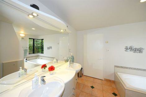 Photo of property in 2/44 Peer Street, Upper Riccarton, Christchurch, 8041