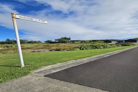 Photo of property in 13 Birdie Lane, Waiwhakaiho, New Plymouth, 4312