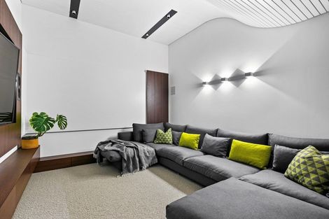 Photo of property in 192 Marine Parade, Mount Maunganui, 3116