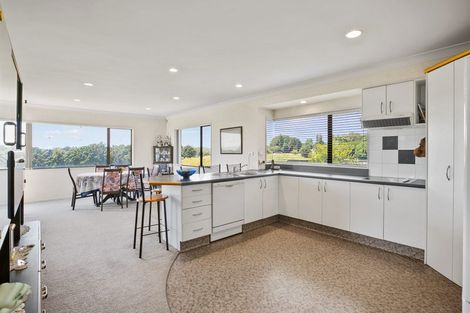 Photo of property in 22 Chatswood Grove, Fitzroy, New Plymouth, 4312