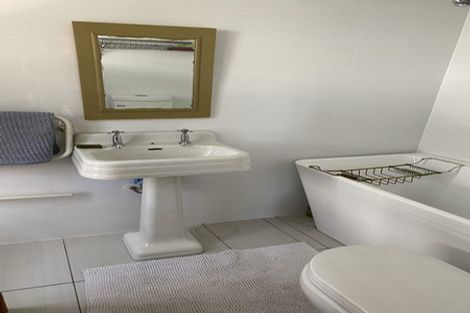 Photo of property in 62 Kuratawhiti Street, Greytown, 5712