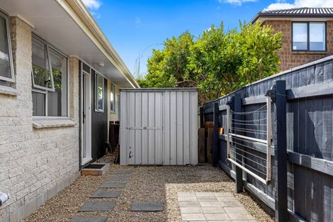 Photo of property in 2/59 Hatton Road, Orewa, 0931