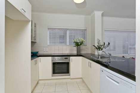 Photo of property in 1/103 Vauxhall Road, Narrow Neck, Auckland, 0624