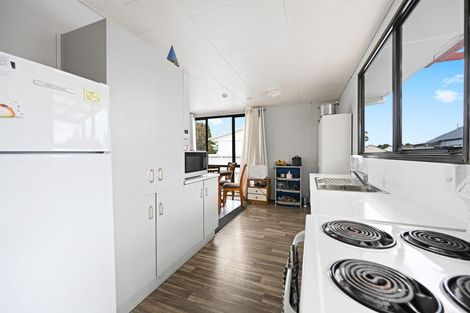 Photo of property in 15 Garland Drive, St Andrews, Hamilton, 3200