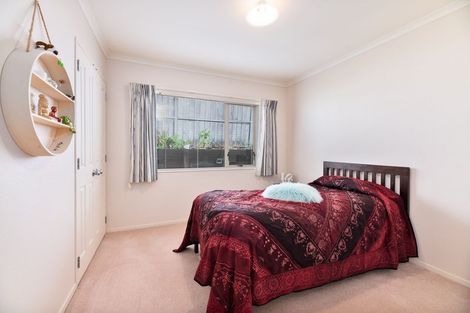Photo of property in 5 Highfields Terrace, Henderson, Auckland, 0612