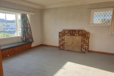 Photo of property in 238 Coutts Street, Rongotai, Wellington, 6022