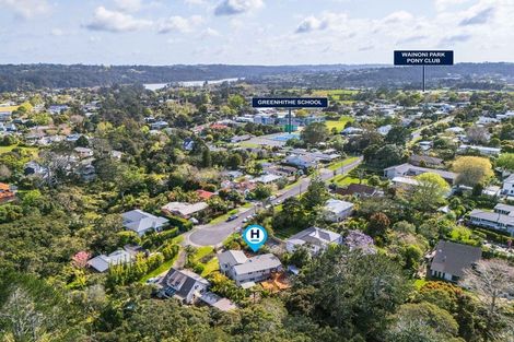 Photo of property in 32 Outlook Road, Greenhithe, Auckland, 0632