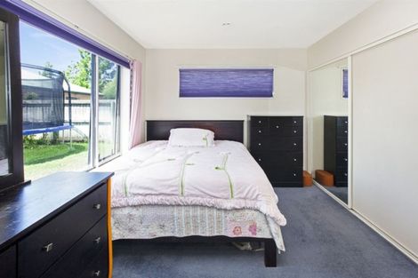 Photo of property in 10 Riegler Place, Belfast, Christchurch, 8051